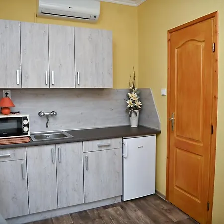 Angela Vendeghaz Guest house